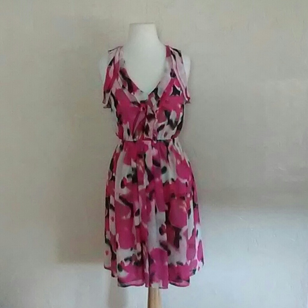 Ann Taylor LOFT floral print sleeveless dress
